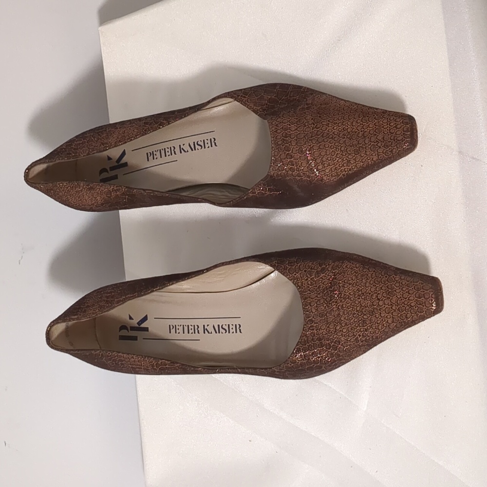 VINTAGE COPPER HEELS